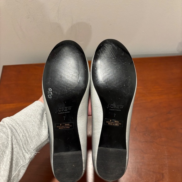 J. Crew Women's flats in Metallic Silver Size 7 - Picture 6 of 11